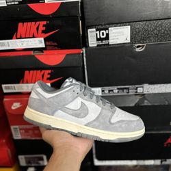 DS Nike Dunk Low Cool Grey Football Grey size 9.5W 8M