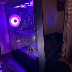 Mid-End Custom Gaming PC