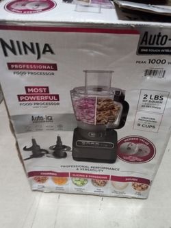 Blender-food processor.