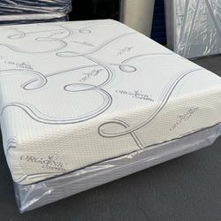 Cal King Cooling Gel Hybrid Memory Foam Mattress!
