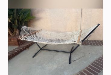 Pawleys island hammock with black metal stand