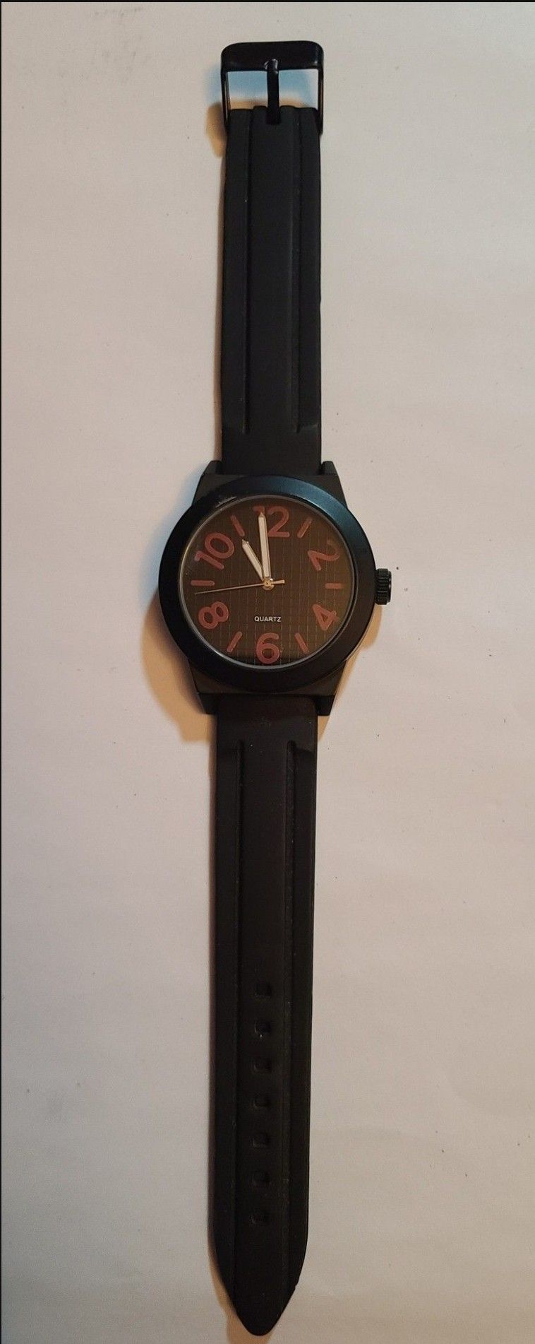 TAKING BEST OFFER. Watch. Good Condition. Needs battery replacement. TAKING BEST OFFER. 