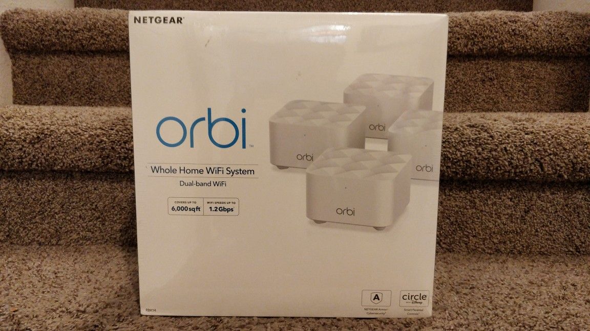 New! Netgear Orbi AC1200 Dual Band Mesh WIFI 4-Pack