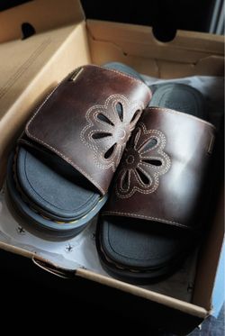 Dr martens flower slides🌼