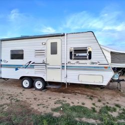 Camping Trailer 22ft Hybrid 