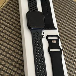 Apple Watch SE 2nd gen 44MM 