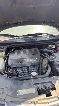 Chrysler 200 /300 parts