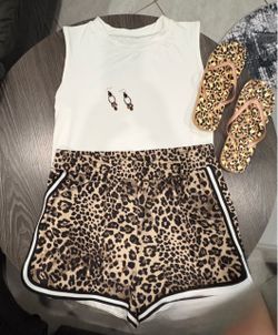 Fashion clothing and accessories bundle