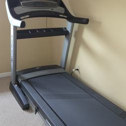 Nordictrack Commercial 2400 Treadmill
