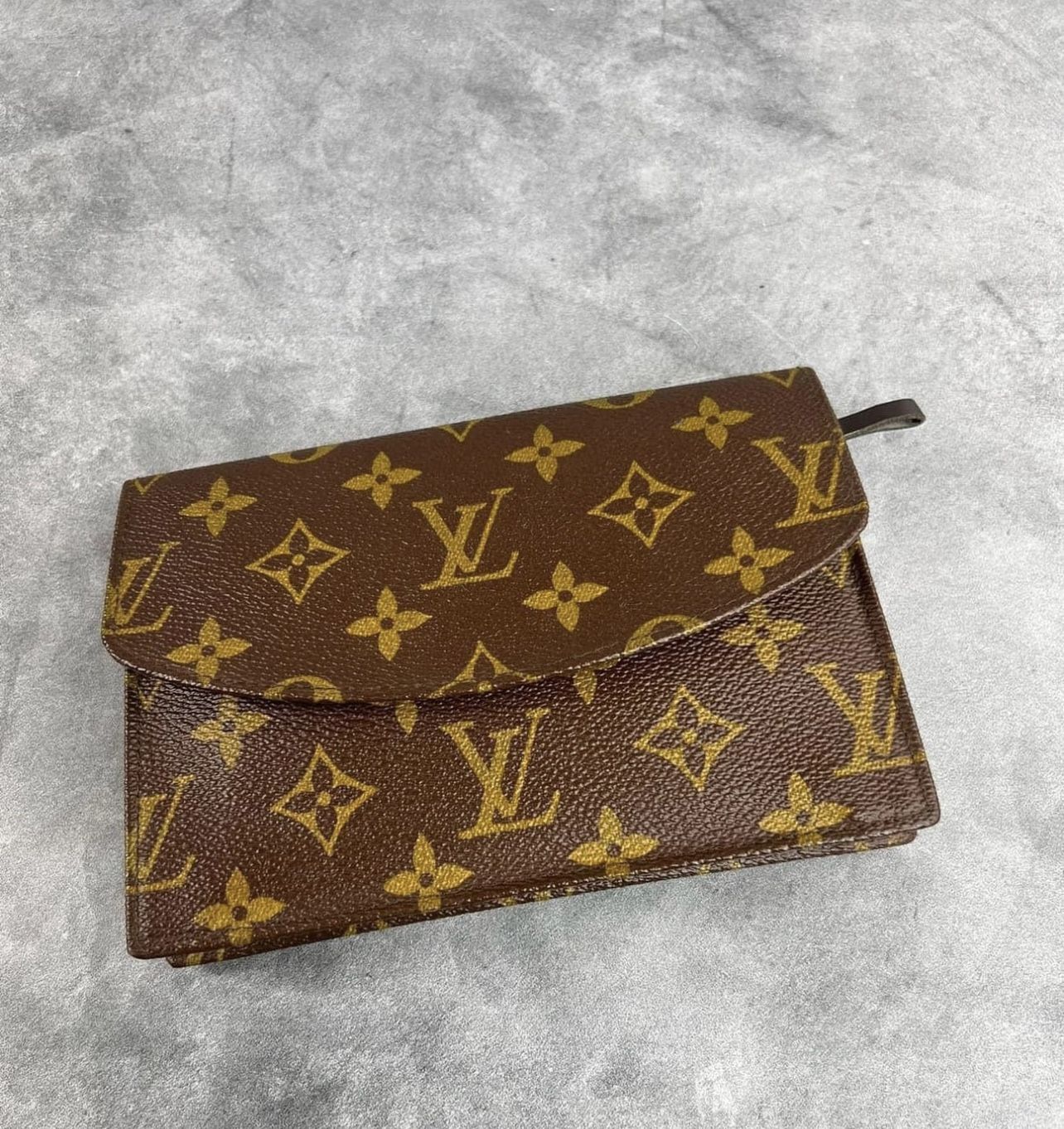Authentic Vintage Louis Vuitton Rabat 20
