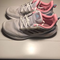 Adidas Size 8 Ladies Sneakers