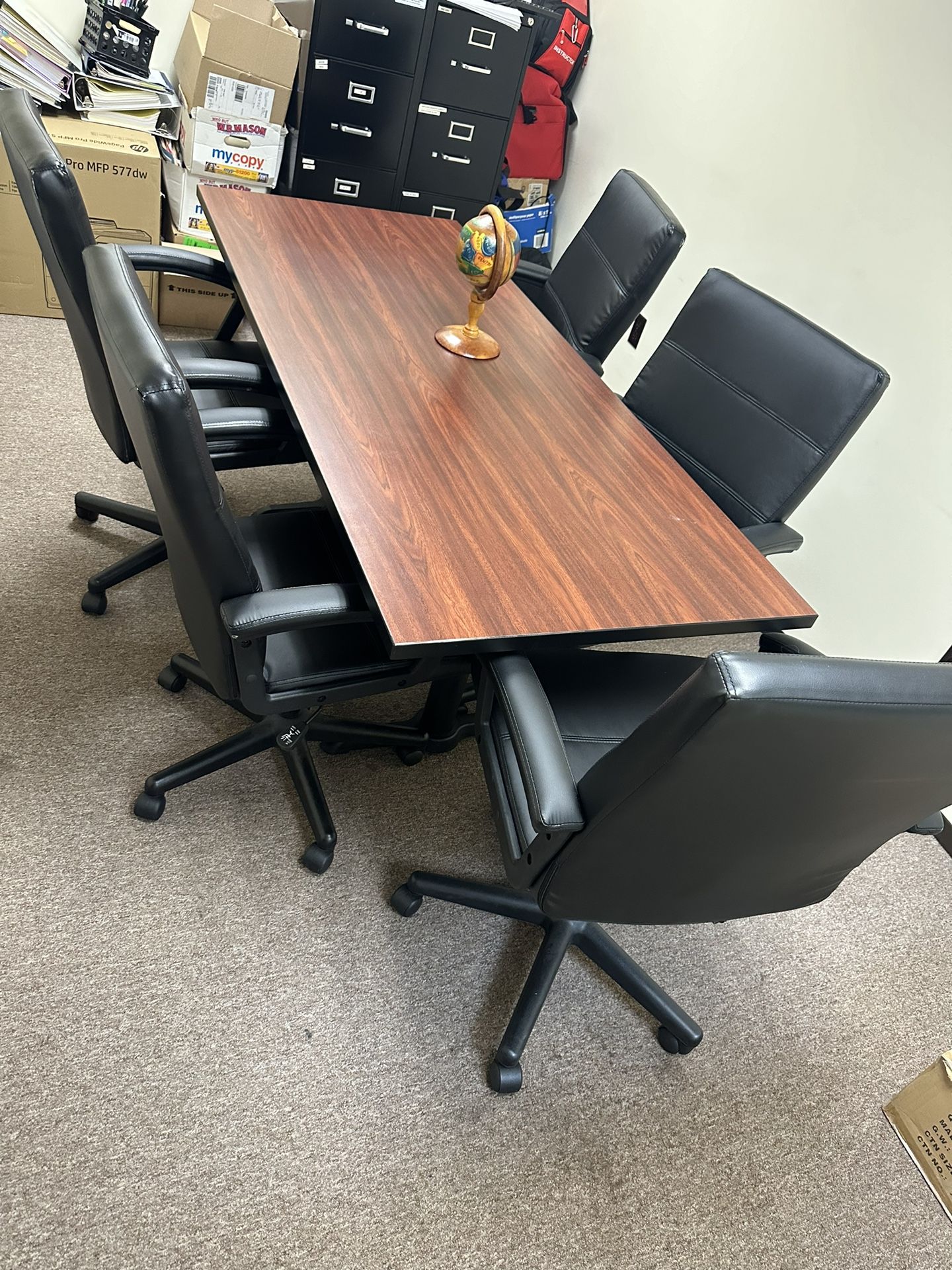 Office Desk-Excellent Condition 