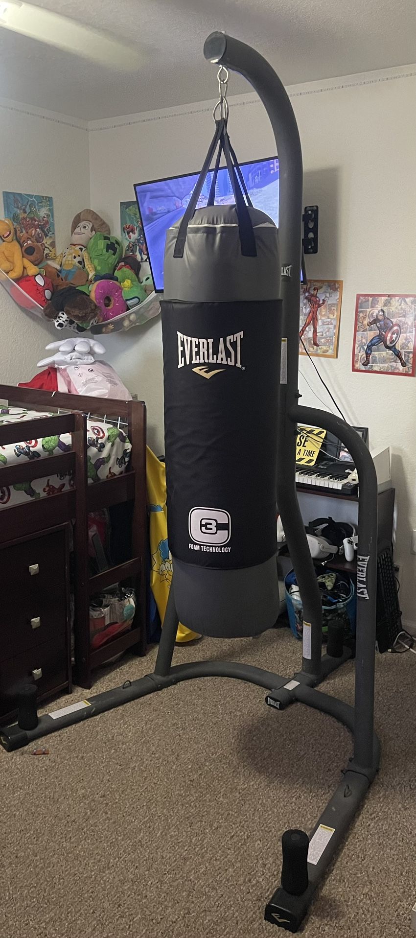 Everlast Punching Bag  With Stand 