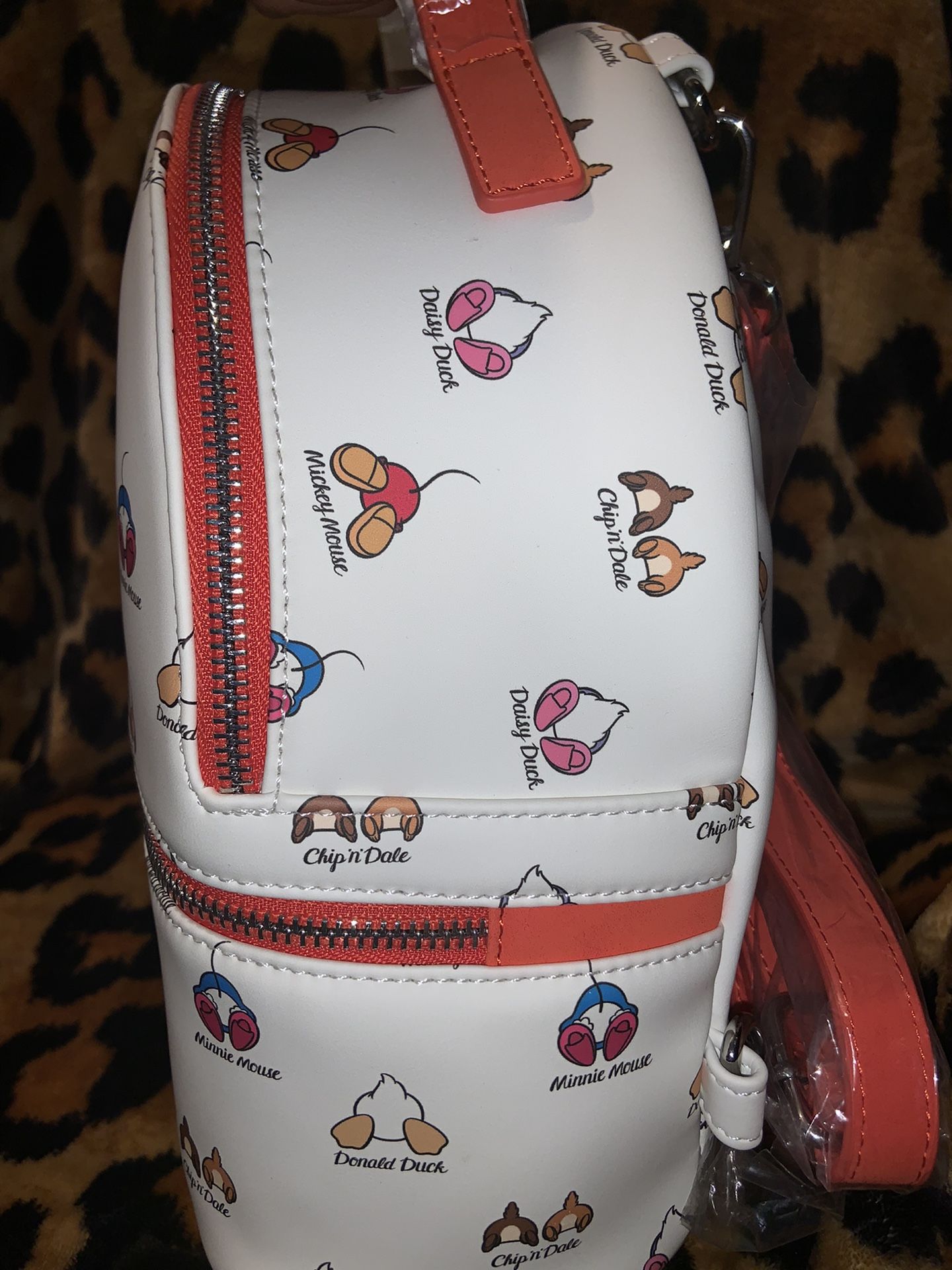 Loungefly Disney Mickey & Friends Bottoms Mini Backpack  display picture 3