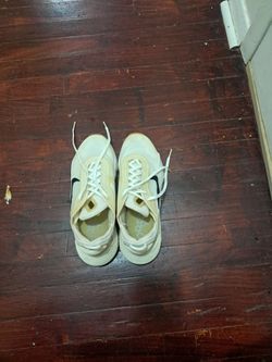 Lightweight Nike Air size 9