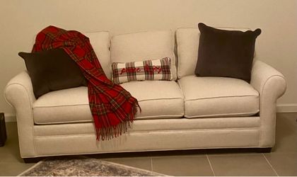 Sleeper Sofa - Like New - Queen Size