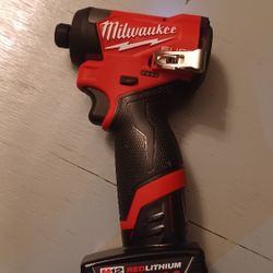 Milwaukee M12 FUEL 12V Lithium-Ion Brushless Cordless 1/4 in. Hex Impact Driver 