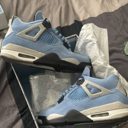 Jordan 4 University Blues
