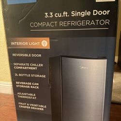Midea Compact Refrigerator