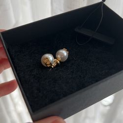 Valentino Pearl Earrings