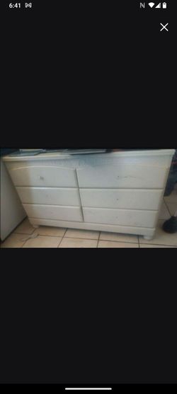 Dresser