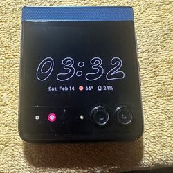 Motorola Razr 2025 256gb Locked To T-Mobile
