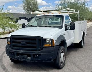 2006 Ford F450 Super Duty Regular Cab & Chassis