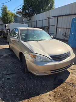 2004 Toyota Camry Part Out