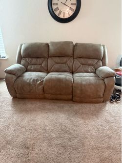 Sofa&Couch Electric must p/u
