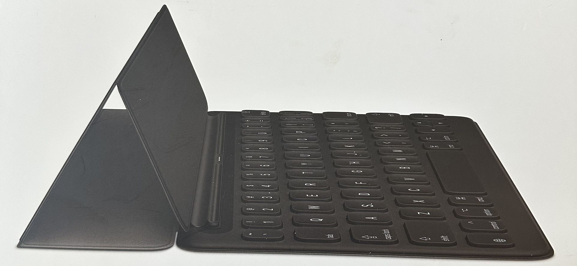 Apple iPad Smart Keyboard Model A1829 For 10.5” Pro Air 3