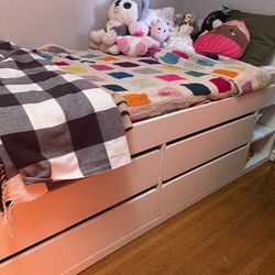 Twin bed With Drawers.  