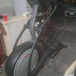 Eliptical Exercises Machine