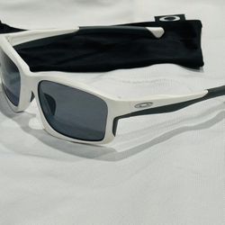OAKLEY Chainlink Matte White - Gray Polarized OO9247-07 Sunglasses w/ FUSE non-polarized lenses