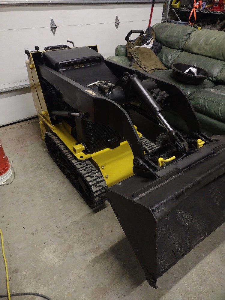 2019 DINGO 427 diesel