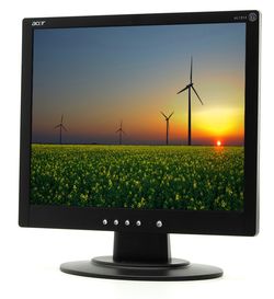 USED in good shape good working condition 19” monitor VGA laptop or desktop monitor includes cables