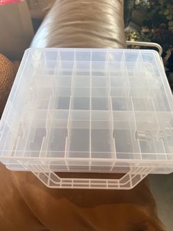 Portable nail polish containers