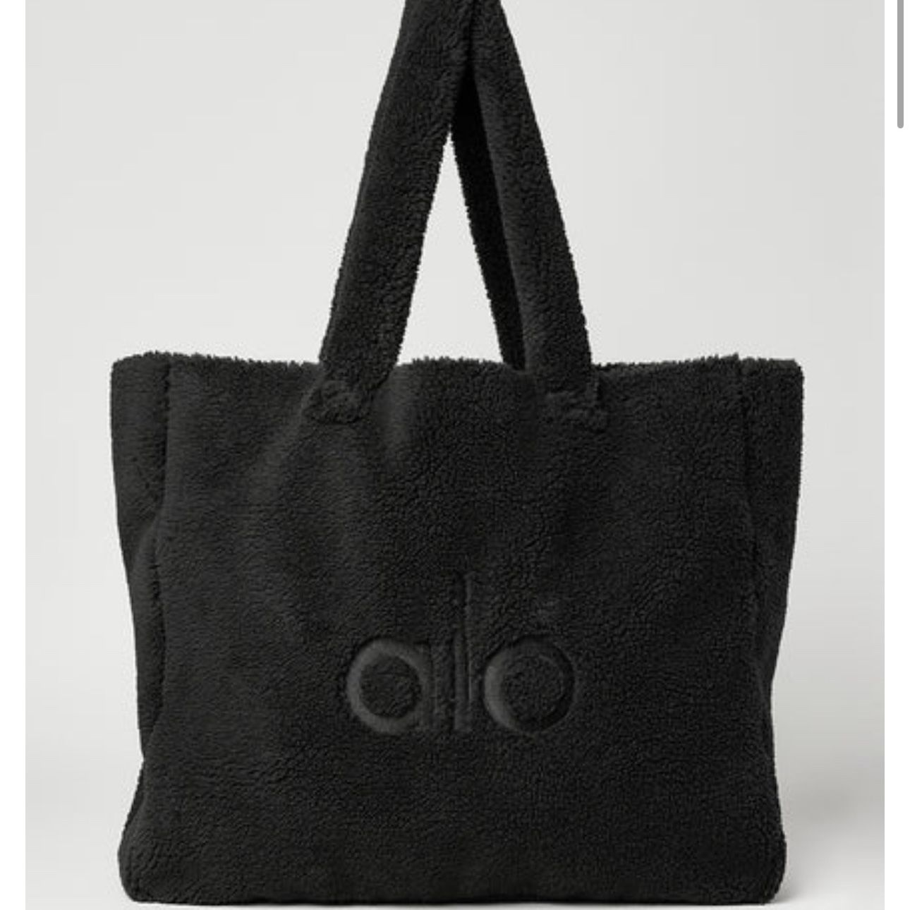 【ALO Yoga】FAUX FUR TOTE BAG ブラック 海外限定 海外限定【ALO Yoga】フェイクファー トートバッグ A4収納可