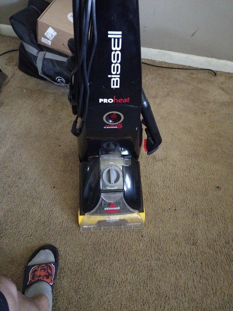 Bissell Proheat Carpet Cleaner 