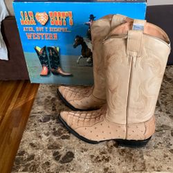 Jar cowboy boots 