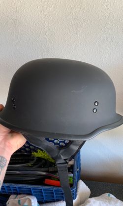 Large motorcycle helmet