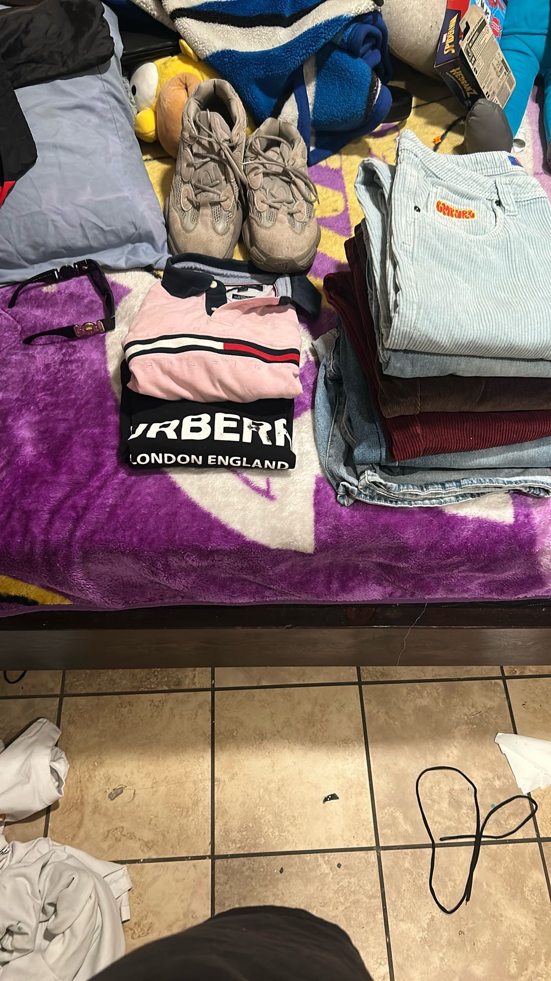 Designer Clothes Empyre Pants Tomy Shirt Burberry Shit And Other Pants 