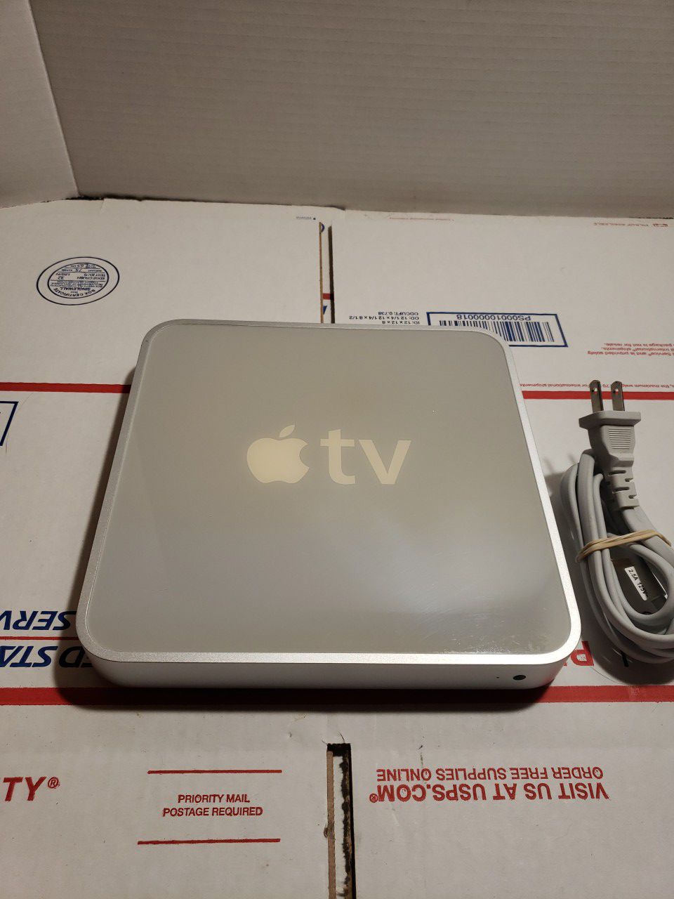 Apple TV (1st Generation) 40GB Media Streamer - A1218