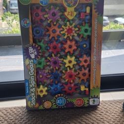 Kids Easel And Spin Gear