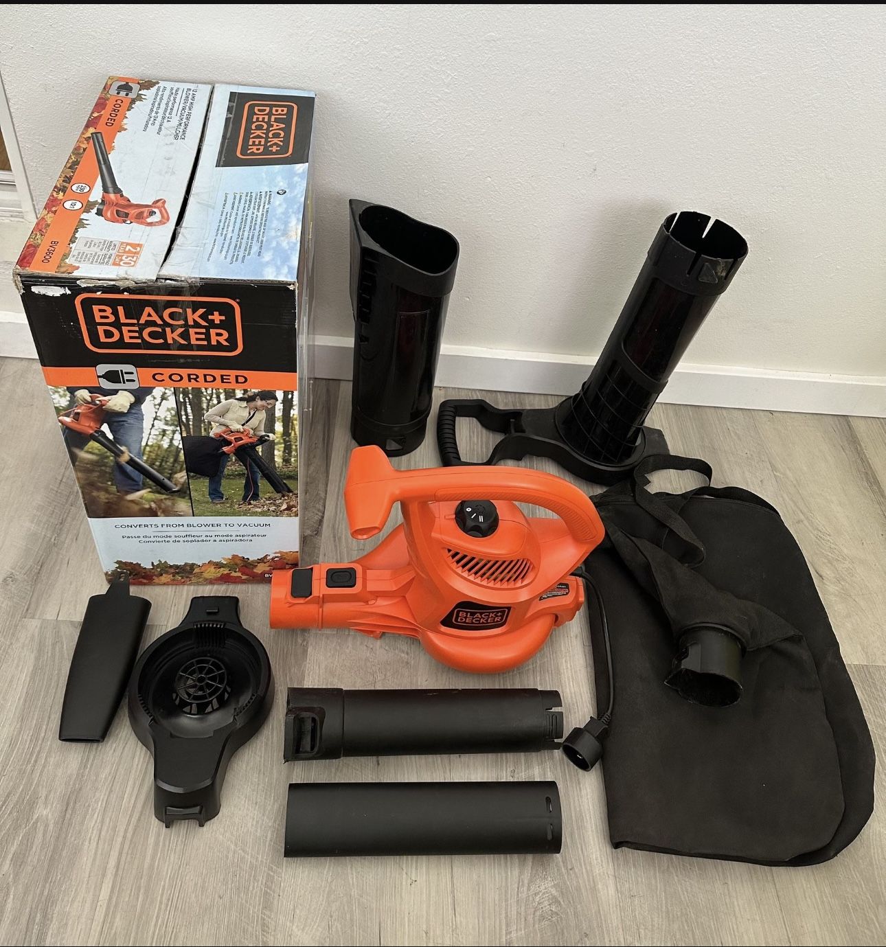 BLACK+DECKER 12 AMP 230 MPH 385 CFM Corded Electric 3-In-1 Handheld Leaf Blower, Vacuum & Mulcher