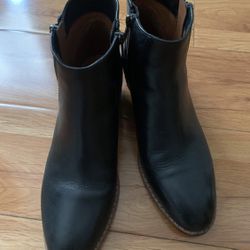 boots (coach brand) size 7