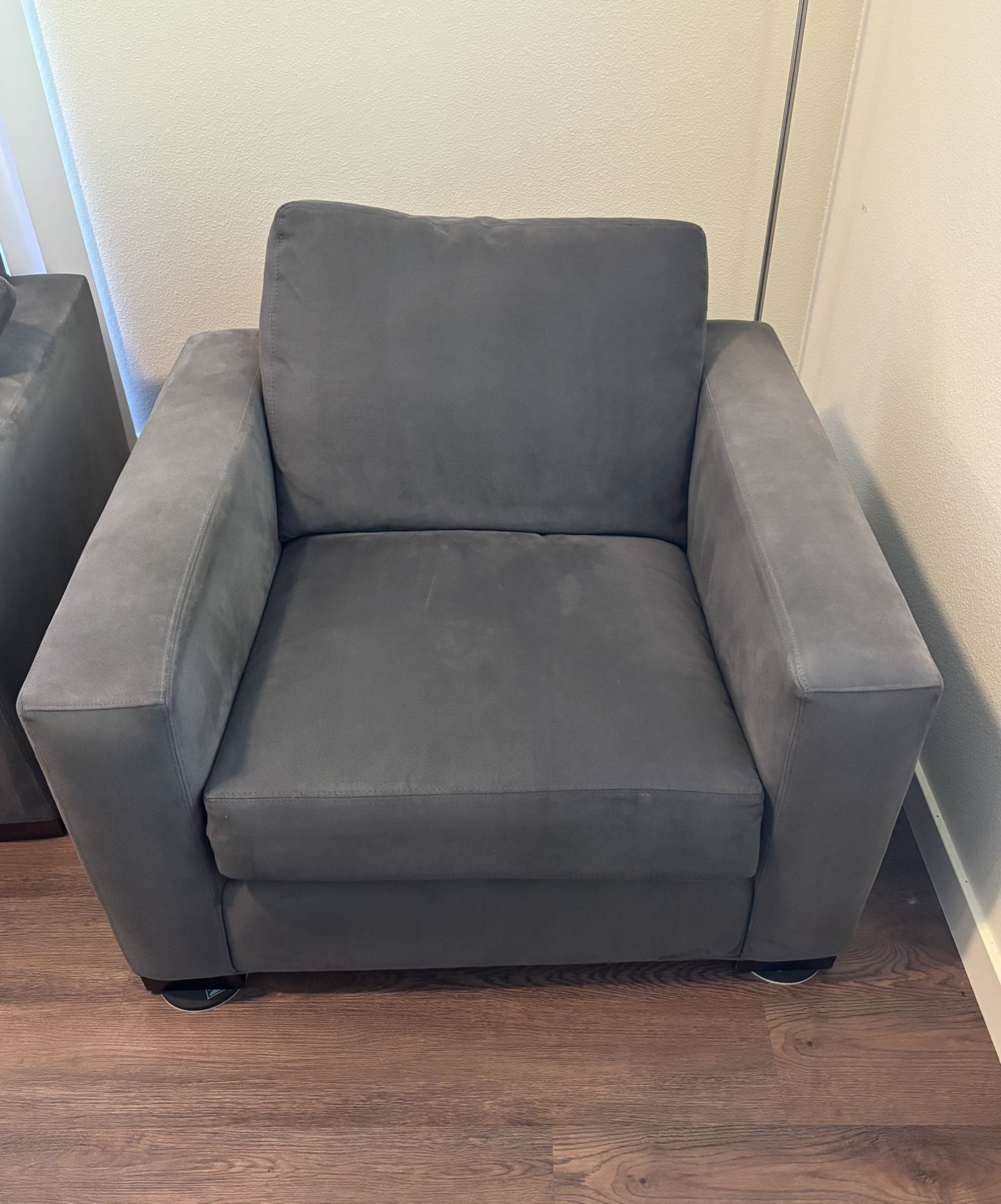 Room & Board Metro Chair in Desmond Charcoal