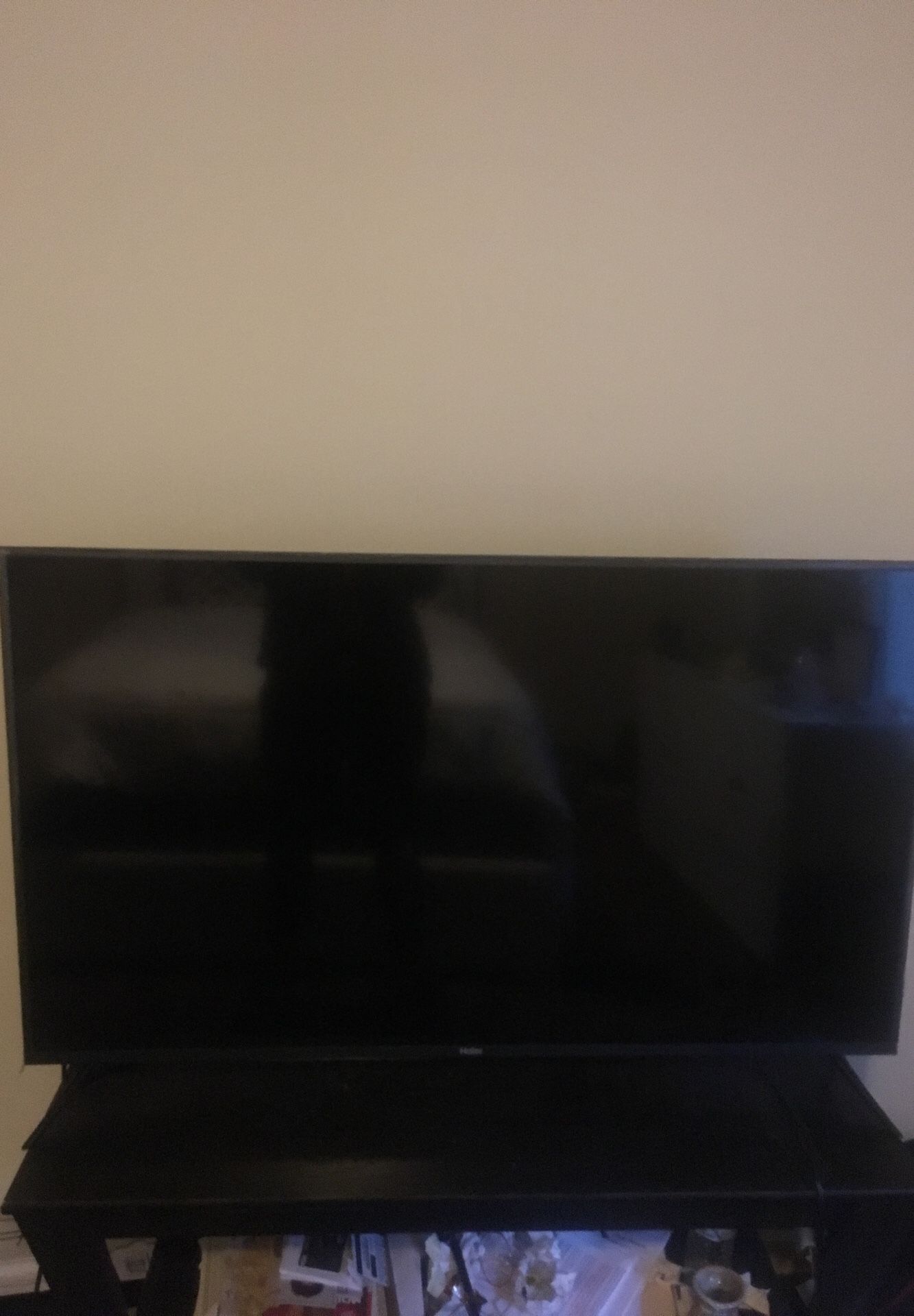 Haier 50’ inch tv