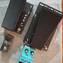 4 Guitar Pedals Like New 