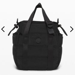 Lululemon Bucket Bag