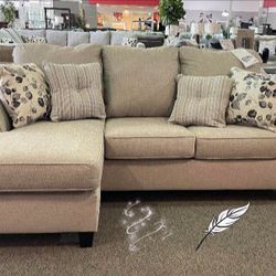 🍁 BRAND NEW 🔥Abney Driftwood  40×92×64 Sectional Sofa
